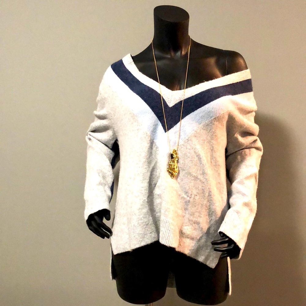 Calvin Klein V Neck Long Sleeve Knitted Top